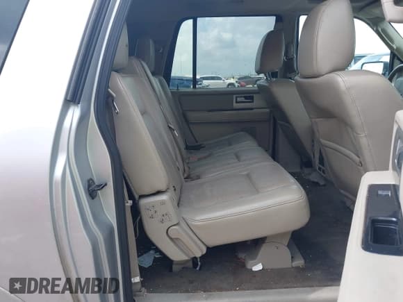 ✅ 2011 Ford Expedition Max Limited • VIN: 1FMJK2A52BEF55165 • Lot: 42467164. Listed on IAAI with 297,499 mi. Free auction sales archive from the USA and detailed vehicle history report at DreamBid. Image 8.