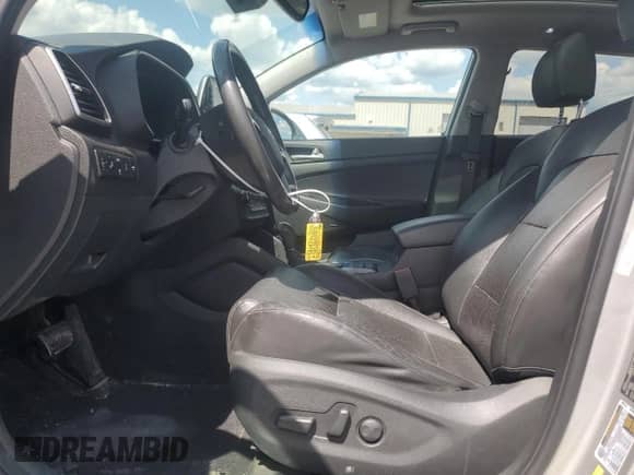 ✅ 2021 Hyundai Tucson Limited • VIN: KM8J3CALXMU350512 • Лот: 70322555. Размещён на Copart с пробегом 107 173 миль миль. Получите бесплатный доступ к архиву аукционных продаж из США и посмотрите подробный отчёт об истории автомобиля на DreamBid. Изображение 7.