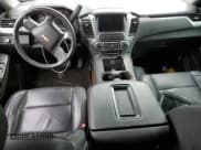 ✅ 2018 Chevrolet Suburban LT • VIN: 1GNSKHKC5JR148268 • Lot: 69778254. Wystawiony na Copart z przebiegiem 80 439 mil. Bezpłatny archiwum sprzedaży aukcyjnych z USA i szczegółowy raport historii pojazdu na DreamBid. Zdjęcie 8.