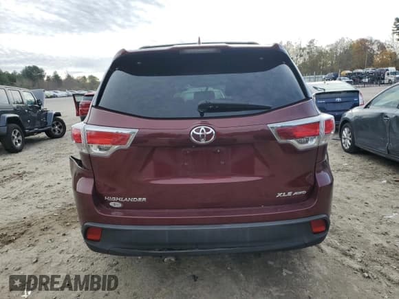 ✅ 2015 Toyota Highlander XLE • VIN: 5TDJKRFH0FS090403 • Lot: 91409235. Wystawiony na Copart z przebiegiem 111 822 mil. Bezpłatny archiwum sprzedaży aukcyjnych z USA i szczegółowy raport historii pojazdu na DreamBid. Zdjęcie 6.