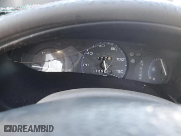 ✅ 1998 Honda Civic DX • VIN: 2HGEJ6625WH535233 • Lot: 84478615. Listed on Copart with 185,587 mi. Free auction sales archive from the USA and detailed vehicle history report at DreamBid. Image 9.