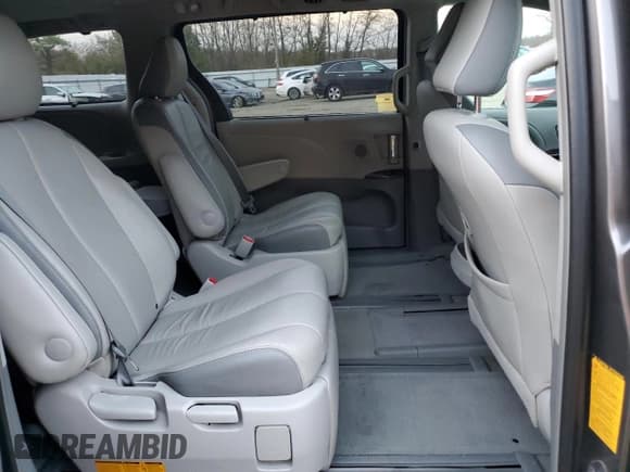 ✅ 2013 Toyota Sienna Limited • VIN: 5TDDK3DC6DS070140 • Lot: 91505605. Listed on Copart with 265,817 mi. Free auction sales archive from the USA and detailed vehicle history report at DreamBid. Image 11.