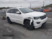 ✅ 2019 Jeep Grand Cherokee Altitude • VIN: 1C4RJEAGXKC597303 • Lot: 43555218. Wystawiony na IAAI z przebiegiem 101 986 mil. Bezpłatny archiwum sprzedaży aukcyjnych z USA i szczegółowy raport historii pojazdu na DreamBid. Zdjęcie 1.