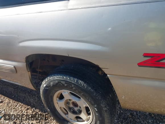 ✅ 2000 Chevrolet Silverado 1500 • VIN: 1GCEK19T5YZ239876 • Лот: 43686063. Опубликован ранее на IAAI с пробегом 481 237 миль. Бесплатный доступ к архиву аукционных продаж из США и подробный отчёт об истории автомобиля на DreamBid. Изображение 6.