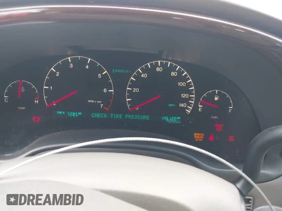 ✅ 2004 Cadillac DeVille DHS • VIN: 1G6KE54Y44U174887 • Lot: 43700283. Wystawiony na IAAI z przebiegiem 145 120 mil. Bezpłatny archiwum sprzedaży aukcyjnych z USA i szczegółowy raport historii pojazdu na DreamBid. Zdjęcie 7.