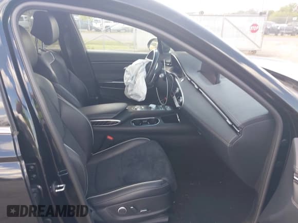 ✅ 2022 Genesis GV70 Sport • VIN: KMUMCDTC1NU040994 • Лот: 43315090. Опубликован ранее на IAAI с пробегом 42 552 миль. Бесплатный доступ к архиву аукционных продаж из США и подробный отчёт об истории автомобиля на DreamBid. Изображение 5.