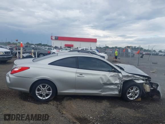 ✅ 2005 Toyota Solara SE • VIN: 4T1CE38P55U963490 • Lot: 42487817. Listed on IAAI with Not provided. Free auction sales archive from the USA and detailed vehicle history report at DreamBid. Image 13.