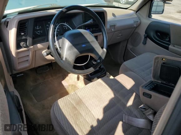 ✅ 1993 Ford Ranger Splash • VIN: 1FTCR10U6PPA85567 • Lot: 71991705. Wystawiony na Copart z przebiegiem 61 813 mil. Bezpłatny archiwum sprzedaży aukcyjnych z USA i szczegółowy raport historii pojazdu na DreamBid. Zdjęcie 8.