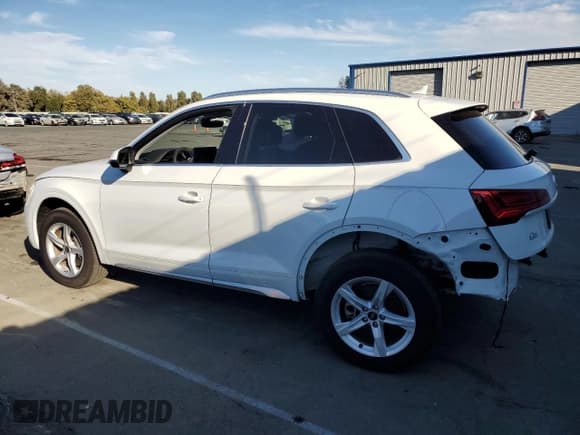 ✅ 2023 Audi Q5 Premium • VIN: WA1ABAFYXP2180968 • Lot: 81340835. Wystawiony na Copart z przebiegiem 11 537 mil. Bezpłatny archiwum sprzedaży aukcyjnych z USA i szczegółowy raport historii pojazdu na DreamBid. Zdjęcie 2.