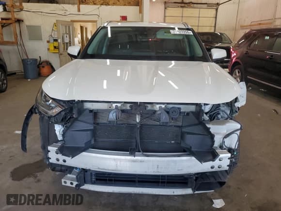 ✅ 2020 Toyota Highlander Hybrid XLE • VIN: 5TDGBRCH7LS511351 • Lot: 71827255. Listed on Copart with 67,669 mi. Free auction sales archive from the USA and detailed vehicle history report at DreamBid. Image 5.