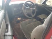 ✅ 1997 Chevrolet S-10 LS • VIN: 1GCCS19X6V8187105 • Лот: 46486885. Опубликован ранее на Copart с пробегом 206 792 миль. Бесплатный доступ к архиву аукционных продаж из США и подробный отчёт об истории автомобиля на DreamBid. Изображение 8.