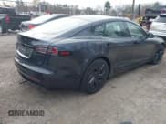 ✅ 2026 Tesla Model S • VIN: 5YJSA1E58TF553873 • Лот: 43753663. Опубликован ранее на IAAI с пробегом 2 285 миль. Бесплатный доступ к архиву аукционных продаж из США и подробный отчёт об истории автомобиля на DreamBid. Изображение 4.