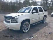 ✅ 2008 Chevrolet Tahoe LTZ • VIN: 1GNFC13J38R200719 • Лот: 41708984. Опубликован ранее на IAAI с пробегом 305 001 миль. Бесплатный доступ к архиву аукционных продаж из США и подробный отчёт об истории автомобиля на DreamBid. Изображение 2.