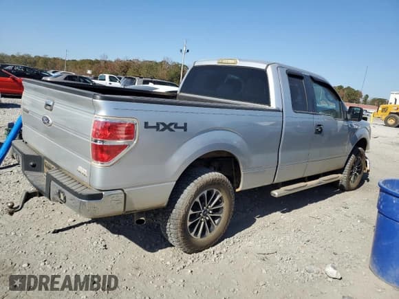 ✅ 2011 Ford F-150 XLT • VIN: 1FTFX1EF8BFD42319 • Lot: 92330985. Listed on Copart with 198,684 mi. Free auction sales archive from the USA and detailed vehicle history report at DreamBid. Image 3.