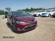 ✅ 2018 Chrysler Pacifica Limited • VIN: 2C4RC1GG4JR252493 • Lot: 72063745. Wystawiony na Copart z przebiegiem 199 293 mil. Bezpłatny archiwum sprzedaży aukcyjnych z USA i szczegółowy raport historii pojazdu na DreamBid. Zdjęcie 14.