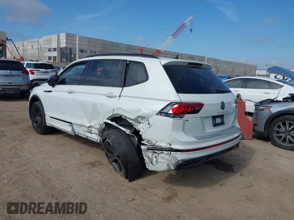 ✅ 2023 Volkswagen Tiguan SE R-Line Black • VIN: 3VVCB7AXXPM004545 • Лот: 42603638. Опубликован ранее на IAAI с пробегом 36 734 миль. Бесплатный доступ к архиву аукционных продаж из США и подробный отчёт об истории автомобиля на DreamBid. Изображение 3.