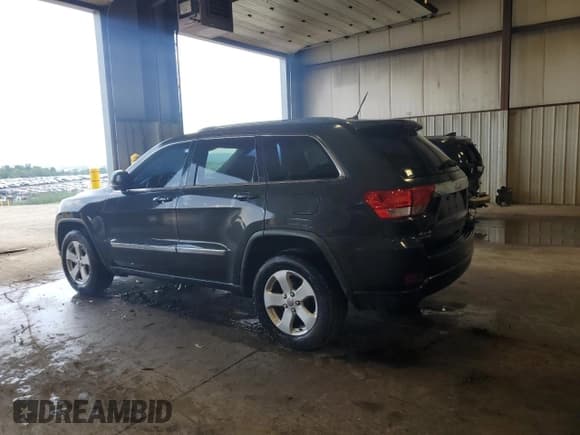 ✅ 2011 Jeep Grand Cherokee Laredo • VIN: 1J4RR4GG3BC714014 • Lot: 61985655. Listed on Copart with 178,044 mi. Free auction sales archive from the USA and detailed vehicle history report at DreamBid. Image 2.