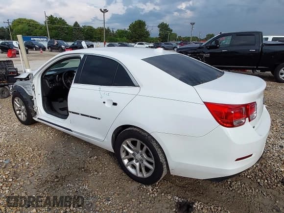 ✅ 2014 Chevrolet Malibu LT • VIN: 1G11C5SL5EF249598 • Lot: 43281202. Listed on IAAI with 145,550 mi. Free auction sales archive from the USA and detailed vehicle history report at DreamBid. Image 3.