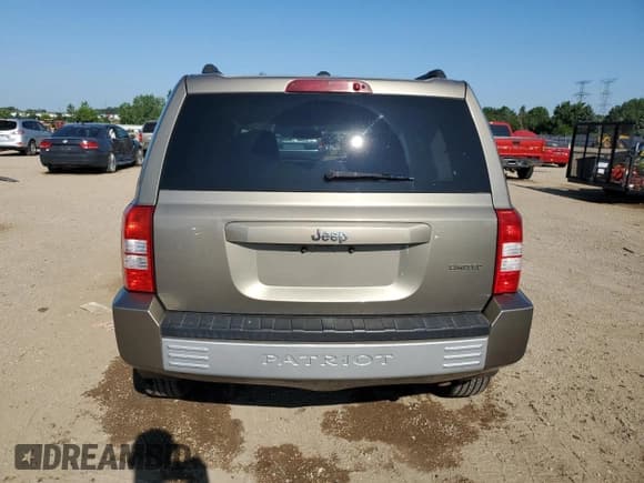 ✅ 2008 Jeep Patriot Limited • VIN: 1J8FT48W48D560442 • Lot: 62317205. Wystawiony na Copart z przebiegiem 144 042 mil. Bezpłatny archiwum sprzedaży aukcyjnych z USA i szczegółowy raport historii pojazdu na DreamBid. Zdjęcie 6.