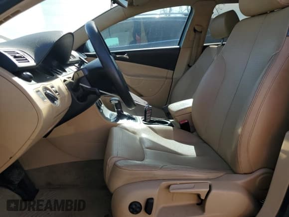 ✅ 2007 Volkswagen Passat 2.0T • VIN: WVWLK73C07E000101 • Lot: 45980035. Wystawiony na Copart z przebiegiem 139 218 mil. Bezpłatny archiwum sprzedaży aukcyjnych z USA i szczegółowy raport historii pojazdu na DreamBid. Zdjęcie 7.