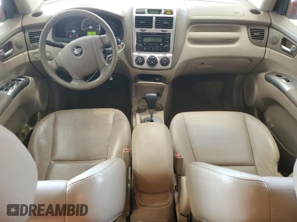 ✅ 2006 Kia Sportage LX • VIN: KNDJF723X67200824 • Лот: 71604115. Опубликован ранее на Copart с пробегом 111 704 миль. Бесплатный доступ к архиву аукционных продаж из США и подробный отчёт об истории автомобиля на DreamBid. Изображение 8.