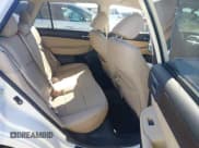 ✅ 2019 Subaru Outback Limited • VIN: 4S4BSANC4K3237647 • Lot: 43463987. Wystawiony na IAAI z przebiegiem 56 265 mil. Bezpłatny archiwum sprzedaży aukcyjnych z USA i szczegółowy raport historii pojazdu na DreamBid. Zdjęcie 8.