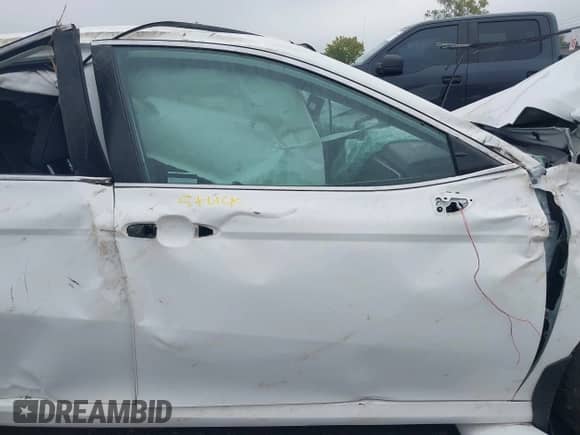 2022 Toyota Camry LE с VIN 4T1C11BK2NU072800, выставлен на аукционе IAAI как лот 43281636 с пробегом 21 979 миль миль и . История ставок и продаж доступна на DreamBid. Изображение 5.