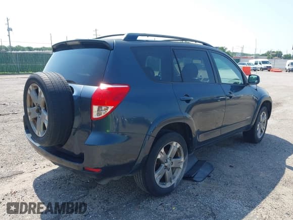 ✅ 2008 Toyota RAV4 Sport • VIN: JTMZK32V785023933 • Lot: 42471315. Listed on IAAI with Not provided. Free auction sales archive from the USA and detailed vehicle history report at DreamBid. Image 4.