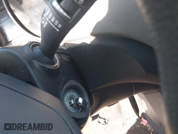 ✅ 2016 Hyundai Santa Fe • VIN: 5XYZTDLB3GG352481 • Лот: 43458892. Опубликован ранее на IAAI с пробегом 220 064 миль. Бесплатный доступ к архиву аукционных продаж из США и подробный отчёт об истории автомобиля на DreamBid. Изображение 11.