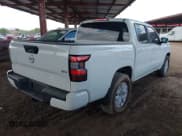 ✅ 2023 Nissan Frontier SV • VIN: 1N6ED1EJ8PN615004 • Lot: 42733880. Wystawiony na IAAI z przebiegiem 12 012 mil. Bezpłatny archiwum sprzedaży aukcyjnych z USA i szczegółowy raport historii pojazdu na DreamBid. Zdjęcie 4.