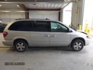 ✅ 2005 Dodge Caravan SXT • VIN: 2D4GP44L15R459026 • Lot: 43711842. Listed on IAAI with 203,644 mi. Free auction sales archive from the USA and detailed vehicle history report at DreamBid. Image 13.
