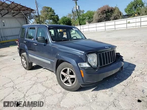 ✅ 2008 Jeep Liberty Sport • VIN: 1J8GP28K08W188239 • Lot: 70905795. Listed on Copart with 162,256 mi. Free auction sales archive from the USA and detailed vehicle history report at DreamBid. Image 14.