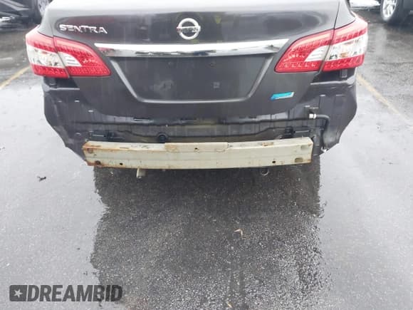 ✅ 2014 Nissan Sentra S • VIN: 3N1AB7AP2EL689703 • Lot: 43531956. Listed on IAAI with 188,652 mi. Free auction sales archive from the USA and detailed vehicle history report at DreamBid. Image 6.