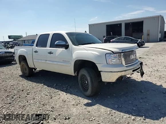 ✅ 2013 GMC Sierra 1500 SLE • VIN: 3GTP2VE70DG255194 • Лот: 81951895. Опубликован ранее на Copart с пробегом 111 676 миль. Бесплатный доступ к архиву аукционных продаж из США и подробный отчёт об истории автомобиля на DreamBid. Изображение 13.