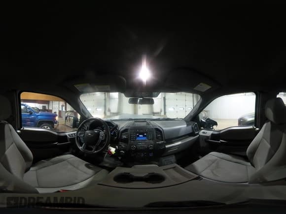 ✅ 2017 Ford F-150 XL • VIN: 1FTFX1EG4HKE43432 • Lot: 94242495. Wystawiony na Copart z przebiegiem 84 303 mil. Bezpłatny archiwum sprzedaży aukcyjnych z USA i szczegółowy raport historii pojazdu na DreamBid. Zdjęcie 13.