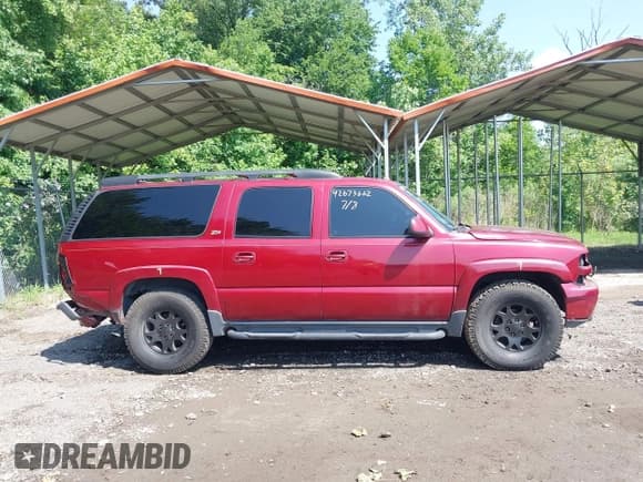 ✅ 2004 Chevrolet Suburban Z71 • VIN: 3GNFK16Z94G167899 • Лот: 42673662. Опубликован ранее на IAAI с пробегом 173 626 миль. Бесплатный доступ к архиву аукционных продаж из США и подробный отчёт об истории автомобиля на DreamBid. Изображение 13.