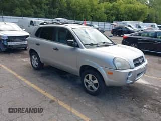 2007 Hyundai Tucson GLS with VIN KM8JM12B67U649345, listed as a IAAI auction lot 43102245 with 123,457 mi miles and . Bid and sale history available at DreamBid. Image 1.