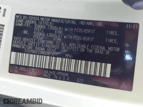 ✅ 2022 Toyota Sienna XLE • VIN: 5TDYRKEC0NS087877 • Lot: 43385541. Listed on IAAI with 102,212 mi. Free auction sales archive from the USA and detailed vehicle history report at DreamBid. Image 9.