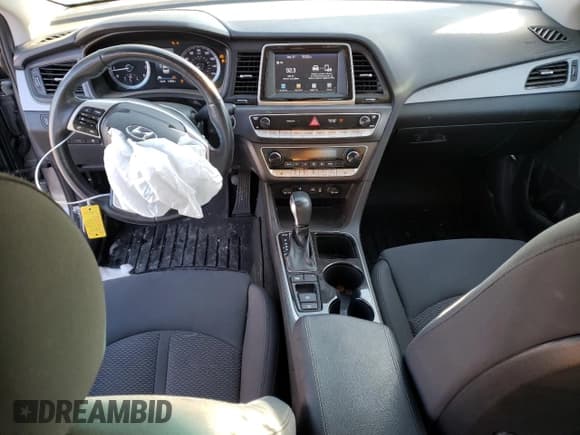 ✅ 2019 Hyundai Sonata SEL • VIN: 5NPE34AF3KH759478 • Lot: 71248802. Listed on Copart with 41,820 mi. Free auction sales archive from the USA and detailed vehicle history report at DreamBid. Image 8.