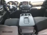 ✅ 2021 Chevrolet Silverado 1500 Custom • VIN: 1GCPYBEKXMZ172258 • Lot: 64723874. Wystawiony na Copart z przebiegiem 65 285 mil. Bezpłatny archiwum sprzedaży aukcyjnych z USA i szczegółowy raport historii pojazdu na DreamBid. Zdjęcie 8.