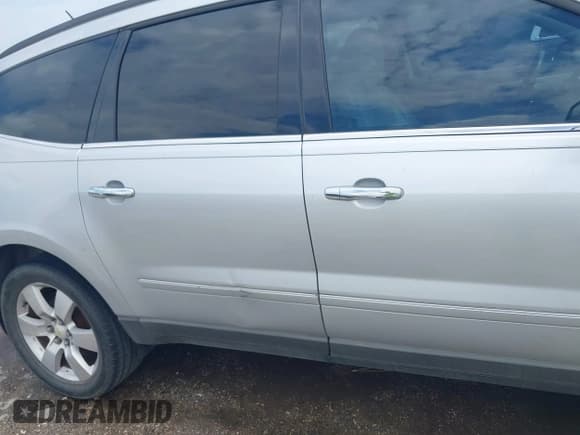 ✅ 2010 Chevrolet Traverse LTZ • VIN: 1GNLRHED7AS130335 • Лот: 42844067. Опубликован ранее на IAAI с пробегом 163 709 миль. Бесплатный доступ к архиву аукционных продаж из США и подробный отчёт об истории автомобиля на DreamBid. Изображение 6.