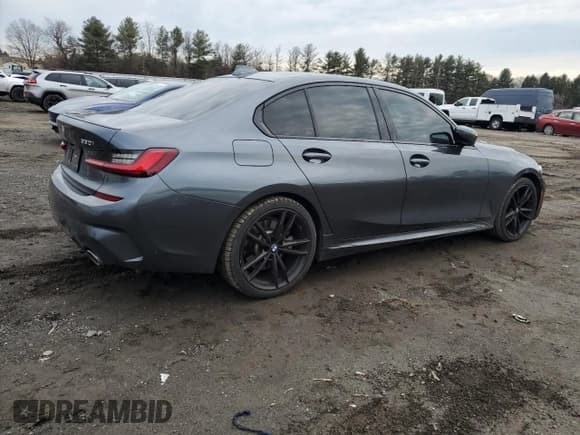 ✅ 2022 BMW 3 Series 330i xDrive • VIN: 3MW5R7J01N8C77673 • Lot: 43196945. Listed on Copart with 39,517 mi. Free auction sales archive from the USA and detailed vehicle history report at DreamBid. Image 3.