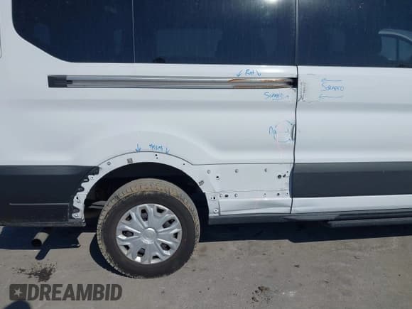 ✅ 2023 Ford Transit Passenger XL • VIN: 1FBAX2YG7PKA45159 • Лот: 41702053. Опубликован ранее на IAAI с пробегом 41 826 миль. Бесплатный доступ к архиву аукционных продаж из США и подробный отчёт об истории автомобиля на DreamBid. Изображение 6.
