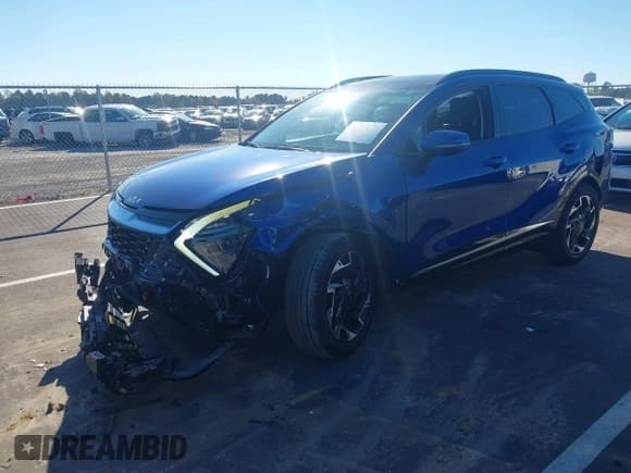 ✅ 2025 Kia Sportage SX-Prestige • VIN: 5XYK53DF9SG239571 • Lot: 43591344. Listed on IAAI with 8,118 mi. Free auction sales archive from the USA and detailed vehicle history report at DreamBid. Image 2.