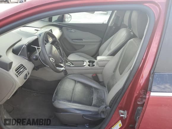 ✅ 2013 Chevrolet Volt • VIN: 1G1RH6E49DU131966 • Lot: 63730714. Wystawiony na Copart z przebiegiem 172 176 mil. Bezpłatny archiwum sprzedaży aukcyjnych z USA i szczegółowy raport historii pojazdu na DreamBid. Zdjęcie 7.