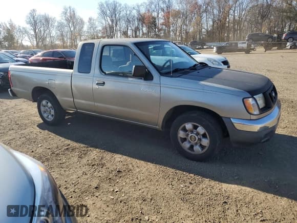✅ 2000 Nissan Frontier XE • VIN: 1N6DD26S4YC340673 • Lot: 92228425. Wystawiony na Copart z przebiegiem 113 656 mil. Bezpłatny archiwum sprzedaży aukcyjnych z USA i szczegółowy raport historii pojazdu na DreamBid. Zdjęcie 4.