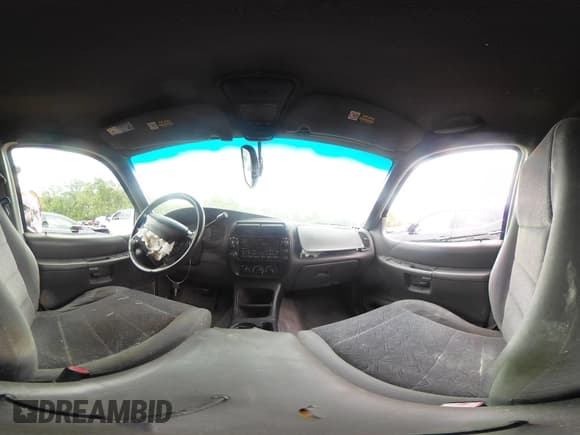 ✅ 2001 Ford Explorer XLT • VIN: 1FMZU73E11ZA03915 • Лот: 42104076. Опубликован ранее на IAAI с пробегом 117 034 миль. Бесплатный доступ к архиву аукционных продаж из США и подробный отчёт об истории автомобиля на DreamBid. Изображение 19.