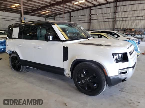 ✅ 2024 Land Rover Defender S • VIN: SALEJ7EU0R2292279 • Lot: 66538705. Wystawiony na Copart z przebiegiem 8 175 mil. Bezpłatny archiwum sprzedaży aukcyjnych z USA i szczegółowy raport historii pojazdu na DreamBid. Zdjęcie 4.