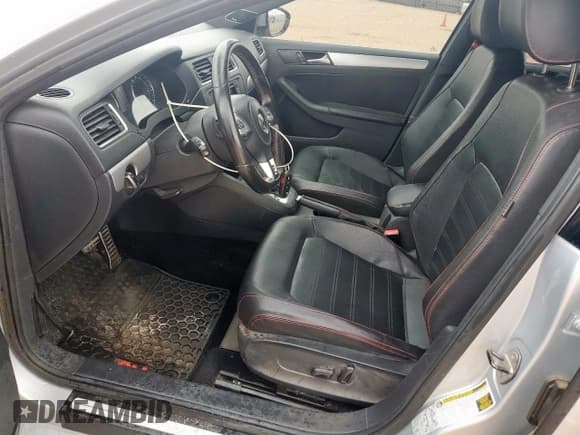 ✅ 2014 Volkswagen Jetta GLI • VIN: 3VW4S7AJ9EM361711 • Lot: 61951625. Wystawiony na Copart z przebiegiem 117 439 mil. Bezpłatny archiwum sprzedaży aukcyjnych z USA i szczegółowy raport historii pojazdu na DreamBid. Zdjęcie 7.