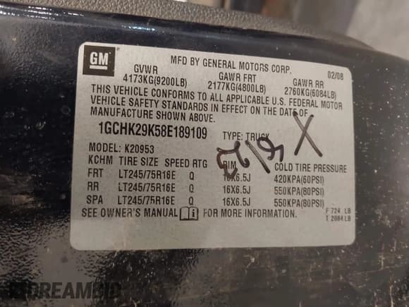 ✅ 2008 Chevrolet Silverado 2500HD Work Truck • VIN: 1GCHK29K58E189109 • Lot: 43594576. Wystawiony na IAAI z przebiegiem 131 646 mil. Bezpłatny archiwum sprzedaży aukcyjnych z USA i szczegółowy raport historii pojazdu na DreamBid. Zdjęcie 9.